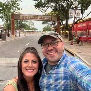 Meet your Posher, Christian